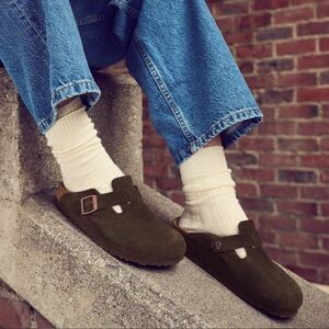 🍂Authentic Birkenstock Brown Clog Boston Soft Footbed
Suede Leather